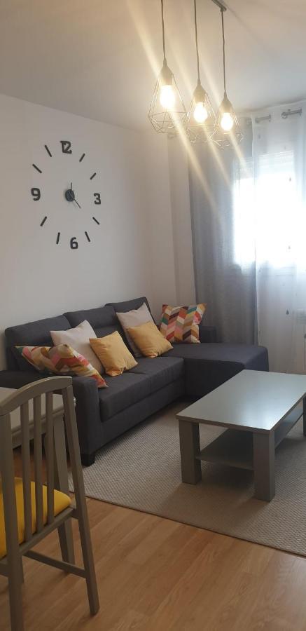 Byhouse Matias Lopez 78 Apartment Sarria Ngoại thất bức ảnh